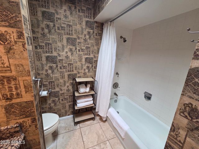 5425 E Via Los Caballos --, Paradise Valley, AZ 85253