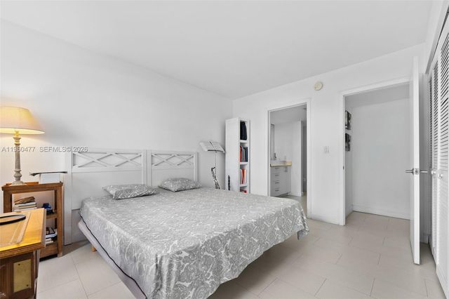 240 Galen Drive 109, Key Biscayne, FL 33149