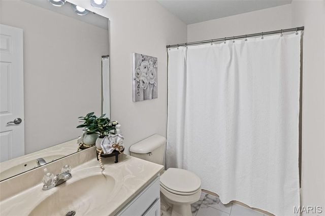 1933 Celebration Park Circle, Belleville, IL 62220