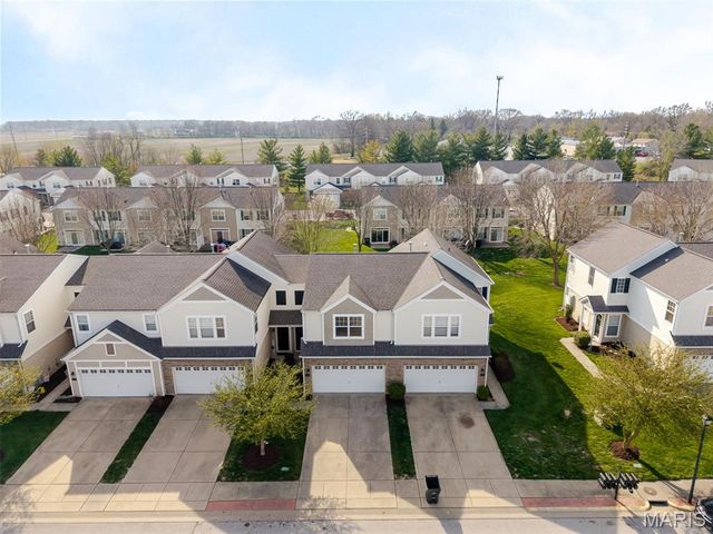 1933 Celebration Park Circle, Belleville, IL 62220