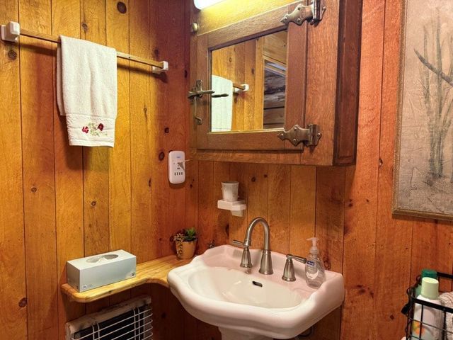 73 Andrew Lane, Canaan, NH 03741