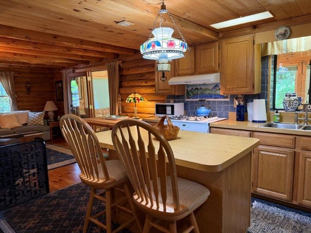 73 Andrew Lane, Canaan, NH 03741