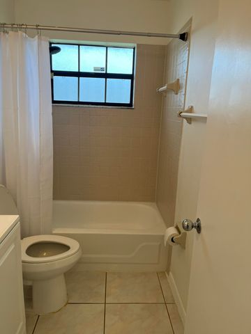 4423 Woodstock Drive B, West Palm Beach, FL 33409