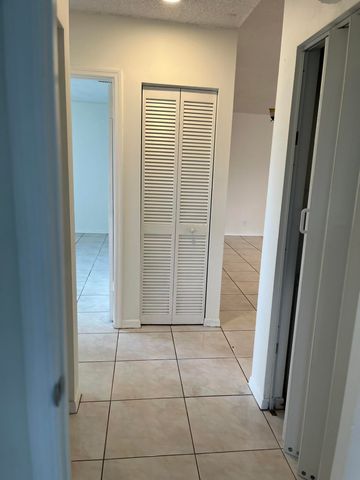 4423 Woodstock Drive B, West Palm Beach, FL 33409