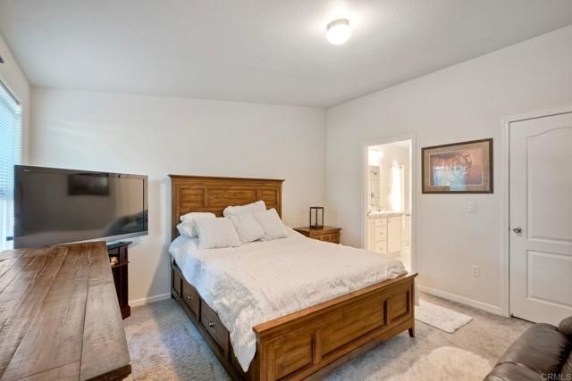 2700 E Valley Pkwy Spc #81, Escondido, CA 92027