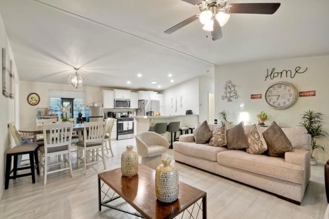 2700 E Valley Pkwy Spc #81, Escondido, CA 92027