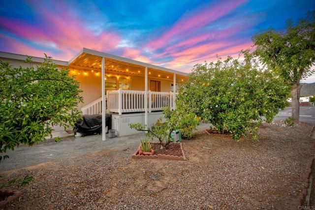 2700 E Valley Pkwy Spc #81, Escondido, CA 92027