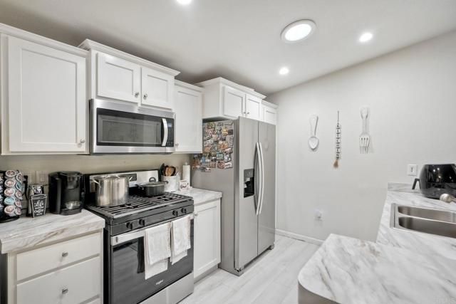 2700 E Valley Pkwy Spc #81, Escondido, CA 92027