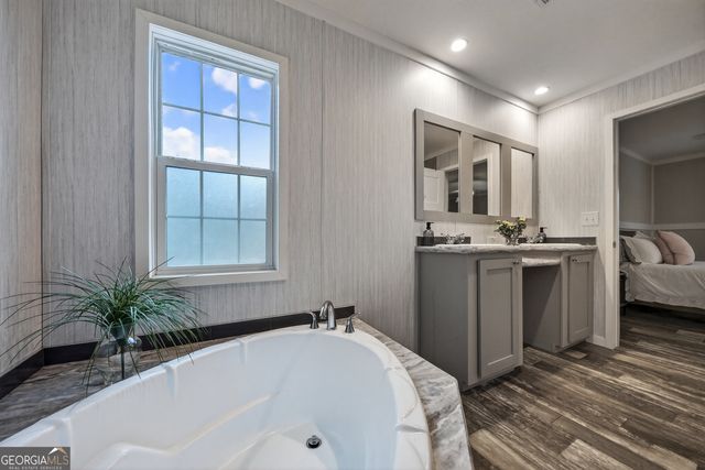 11 White Oak Trail, Carlton, GA 30627