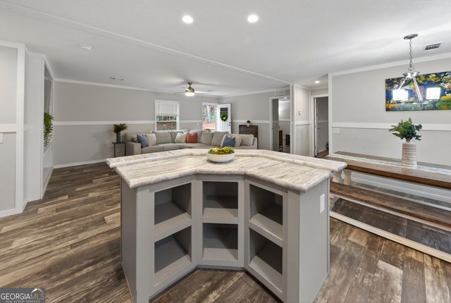 11 White Oak Trail, Carlton, GA 30627