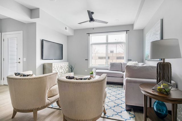 504 Lyman Avenue 303, Oak Park, IL 60304