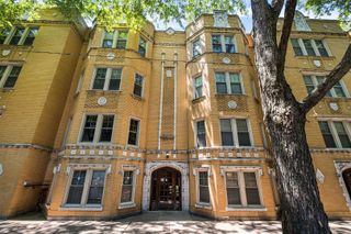 6452 N Bell Avenue 3, Chicago, IL 60645