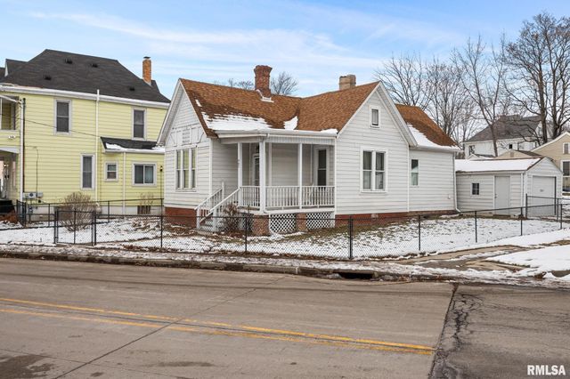 907 NE GLEN OAK Avenue, Peoria, IL 61603