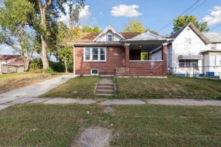 918 S 3rd Street, Rockford, IL 61104