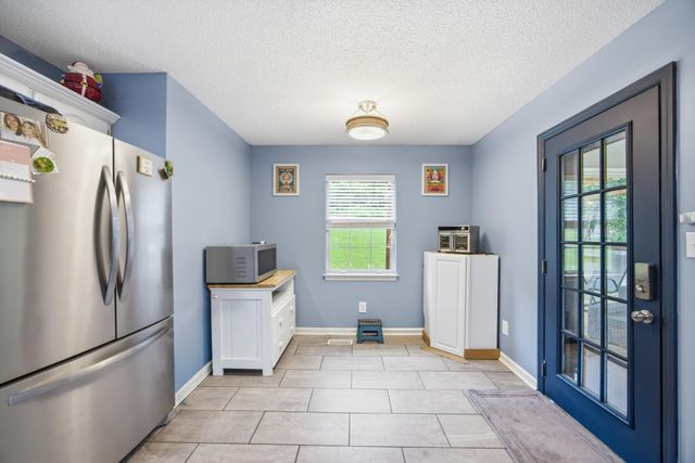 717 Ashbrook Drive, Hixson, TN 37343