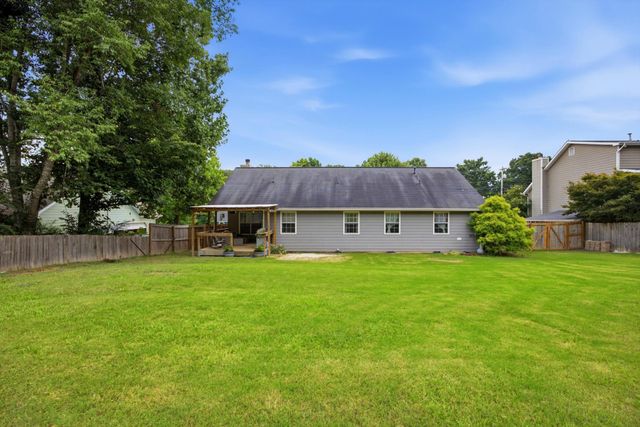 717 Ashbrook Drive, Hixson, TN 37343