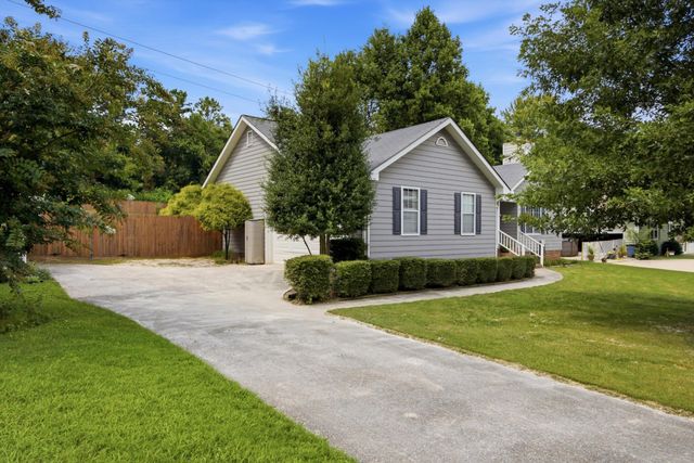 717 Ashbrook Drive, Hixson, TN 37343