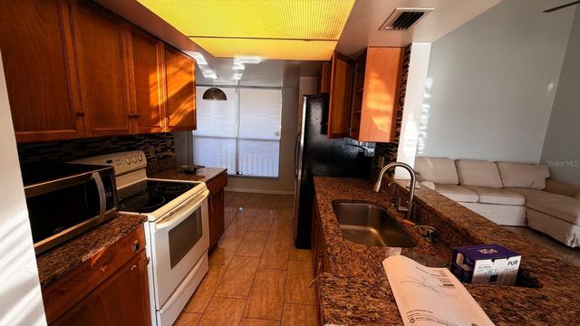 1428 SKYBOLT COURT 26, Orlando, FL 32825