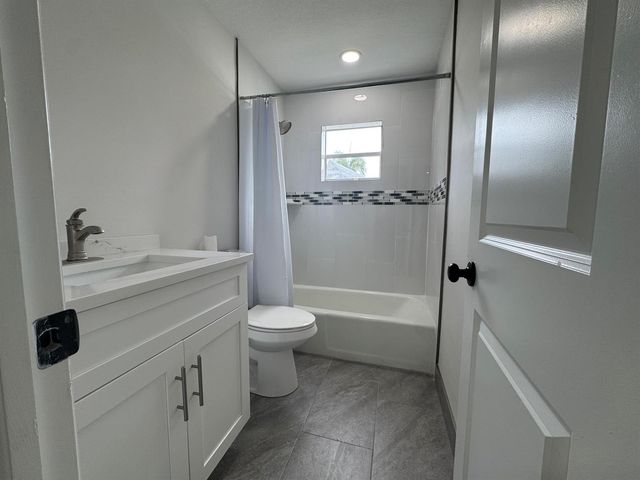 589 Cashiers Drive, West Palm Beach, FL 33413