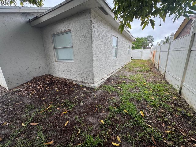 589 Cashiers Drive, West Palm Beach, FL 33413