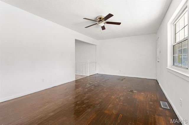325 Moule Drive, Florissant, MO 63031