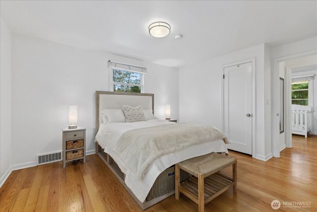 6523 40th Avenue NE, Seattle, WA 98115