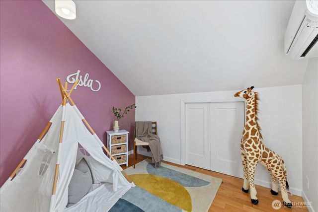 6523 40th Avenue NE, Seattle, WA 98115