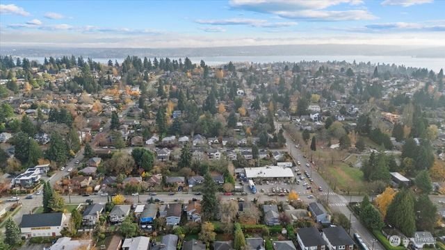 6523 40th Avenue NE, Seattle, WA 98115