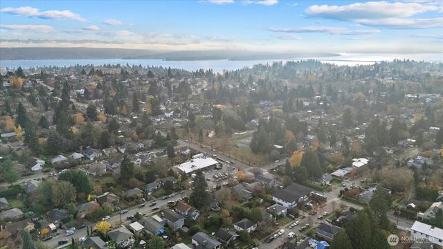 6523 40th Avenue NE, Seattle, WA 98115