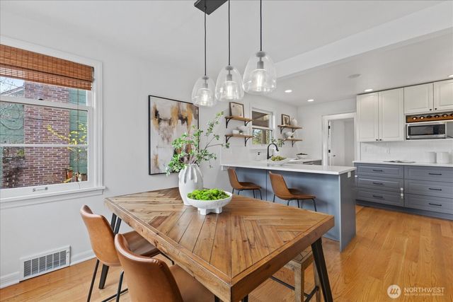 6523 40th Avenue NE, Seattle, WA 98115