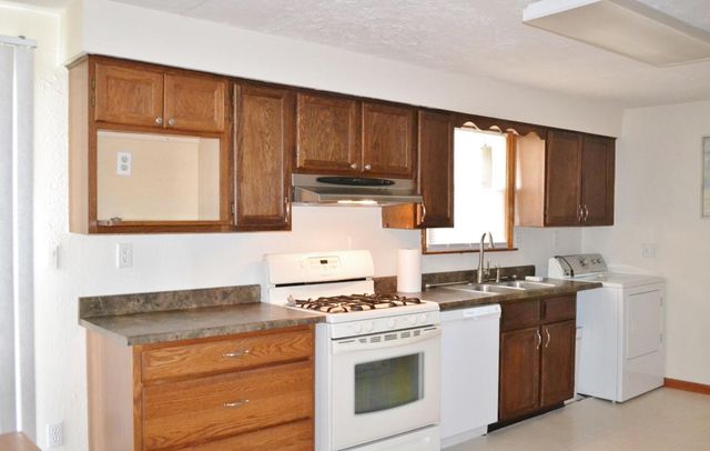 2683 Home Orchard Drive 2683 Home Orchard Drive, Springfield, OH 45503