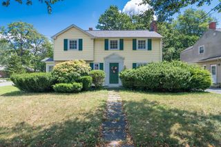 115 Abbott St, Springfield, MA 01118