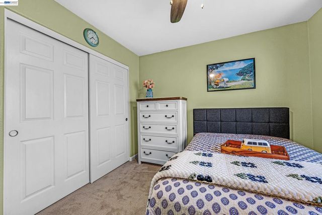 15100 Shining Star Ln, San Leandro, CA 94579