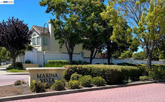 15100 Shining Star Ln, San Leandro, CA 94579