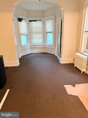 1332 W HUNTING PARK AVE, Philadelphia, PA 19140
