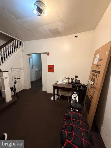 1332 W HUNTING PARK AVE, Philadelphia, PA 19140