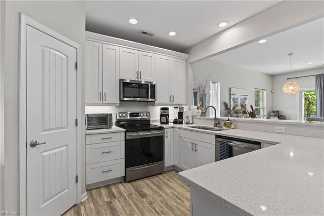 737 23rd ST, Virginia Beach, VA 23451