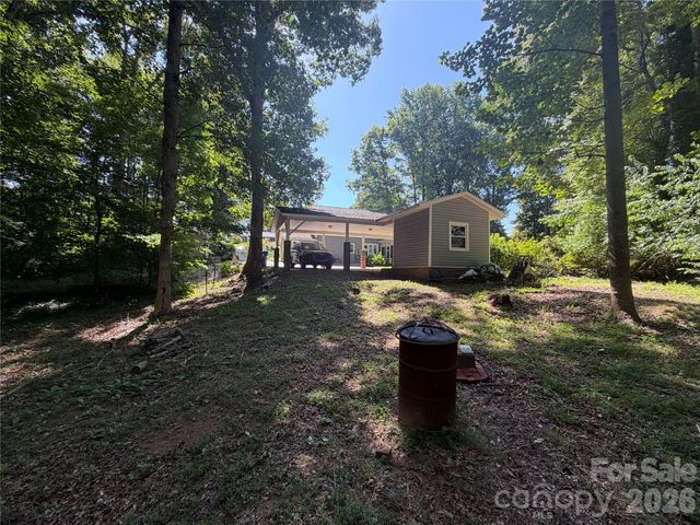 3755 21st Street NE, Hickory, NC 28601