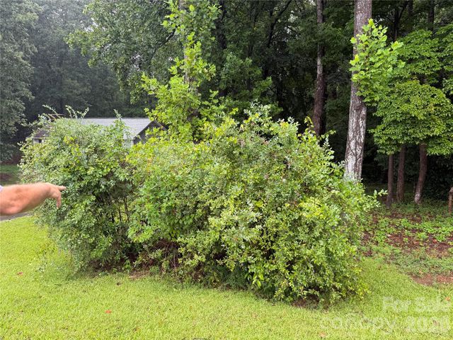3755 21st Street NE, Hickory, NC 28601