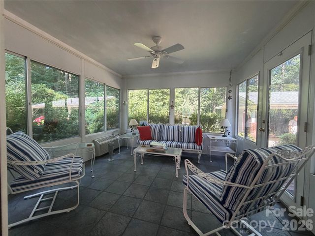 3755 21st Street NE, Hickory, NC 28601