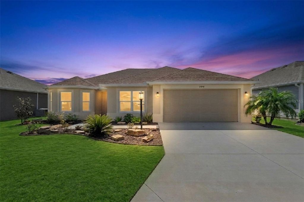 Image 1 of property listing at 2378 YOUNGMANN LOOP, The Villages, FL 32163