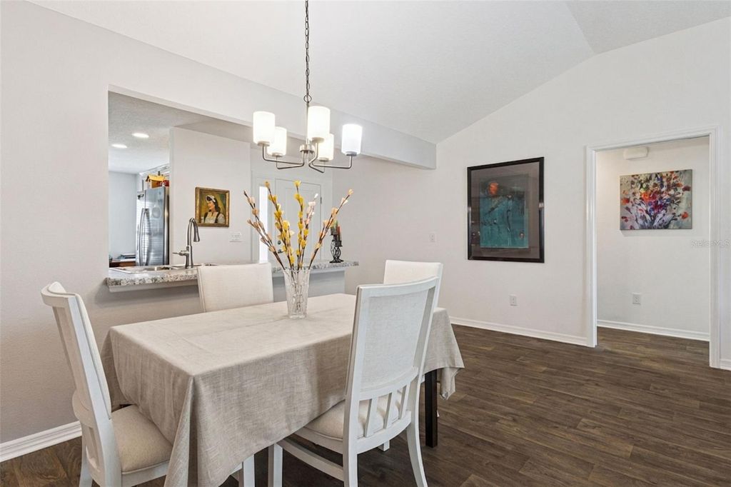 Image 13 of property listing at 2378 YOUNGMANN LOOP, The Villages, FL 32163