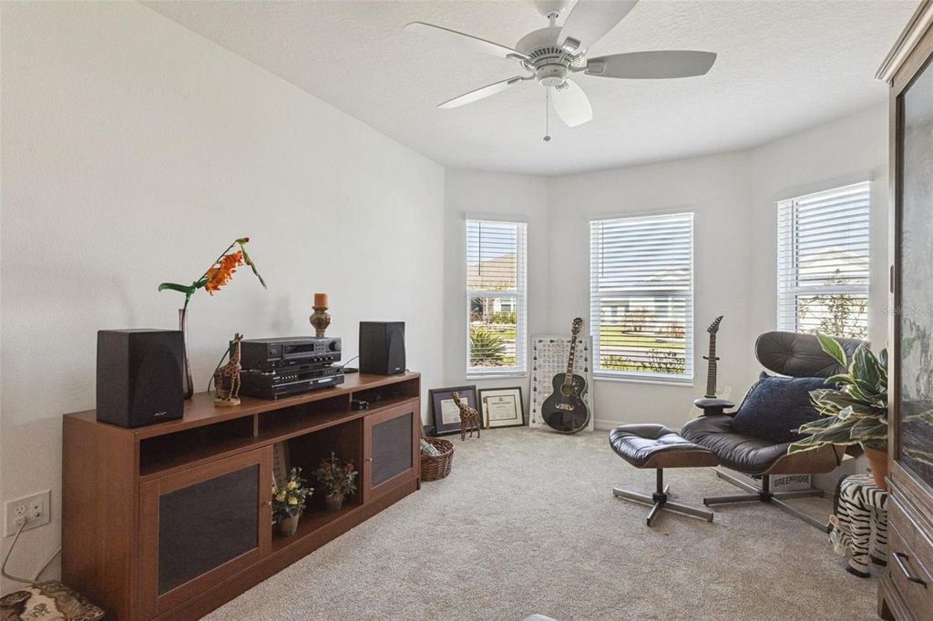 Image 22 of property listing at 2378 YOUNGMANN LOOP, The Villages, FL 32163