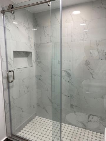 15550 SW 80th St E-207, Miami, FL 33193