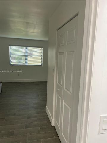 15550 SW 80th St E-207, Miami, FL 33193