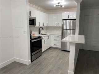 15550 SW 80th St E-207, Miami, FL 33193