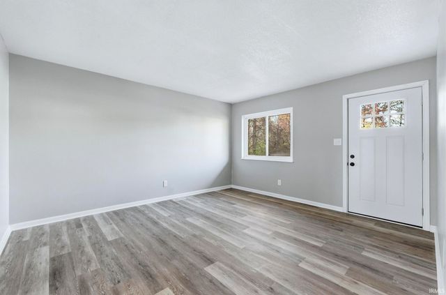 5006 Woodlea Avenue, Fort Wayne, IN 46835