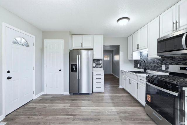 5006 Woodlea Avenue, Fort Wayne, IN 46835