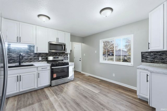 5006 Woodlea Avenue, Fort Wayne, IN 46835