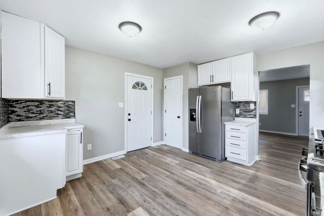 5006 Woodlea Avenue, Fort Wayne, IN 46835